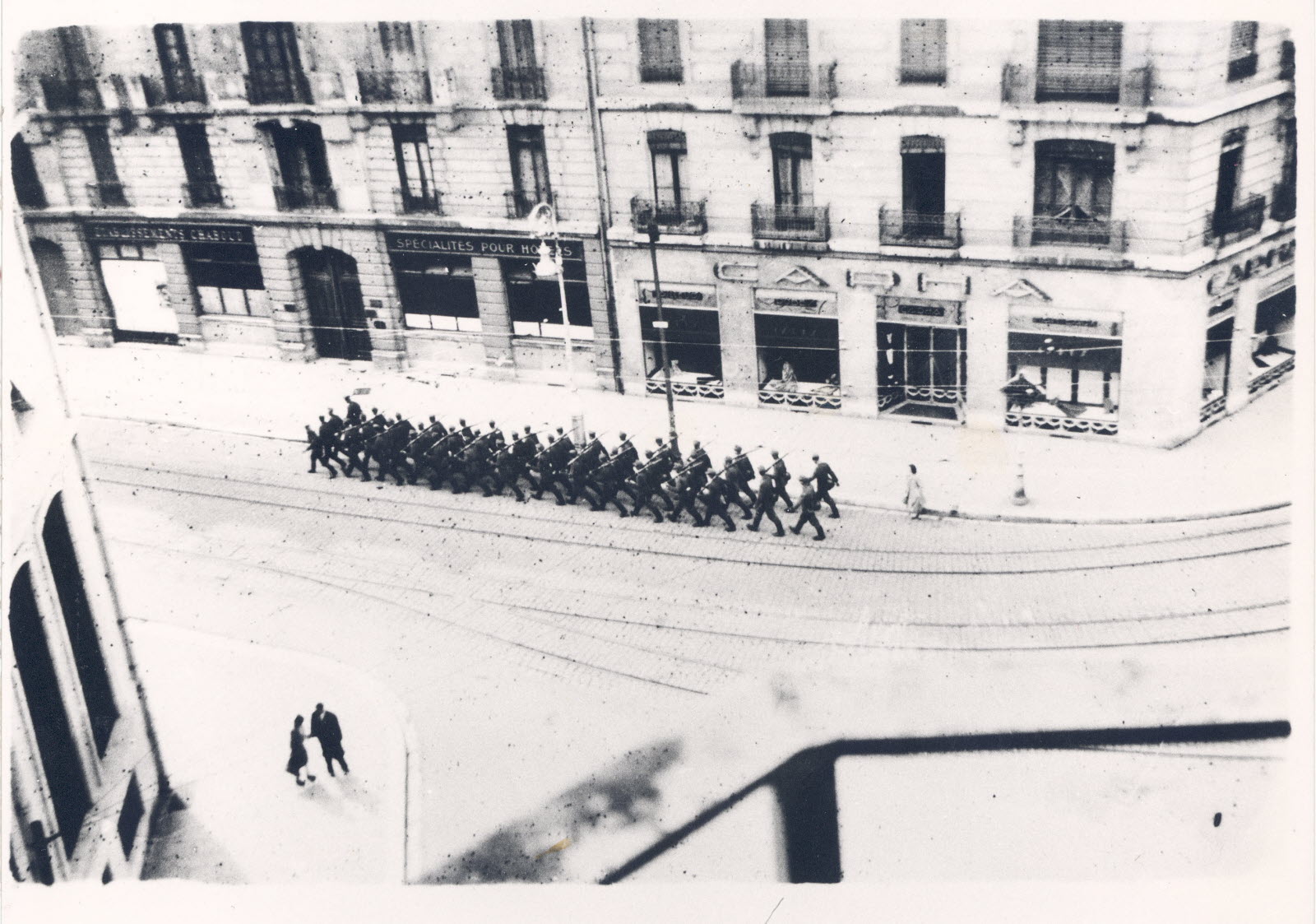 Le 25 novembre 1943, la Saint-Barthélémy Grenobloise . Le-9-septembre-1943-les-nazis-occupent-grenoble-ils-sont-arrives-il-y-a-quelques-semaines-et-ont-pris-le-relais-des-italiens-photo-mdri-1542239623